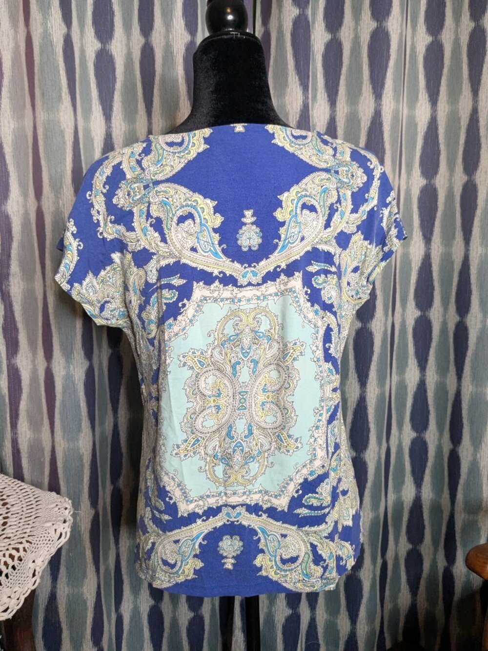 Chico's Blue Aqua Paisley Short Sleeve Tee Size 1 M - Picture 2 of 4